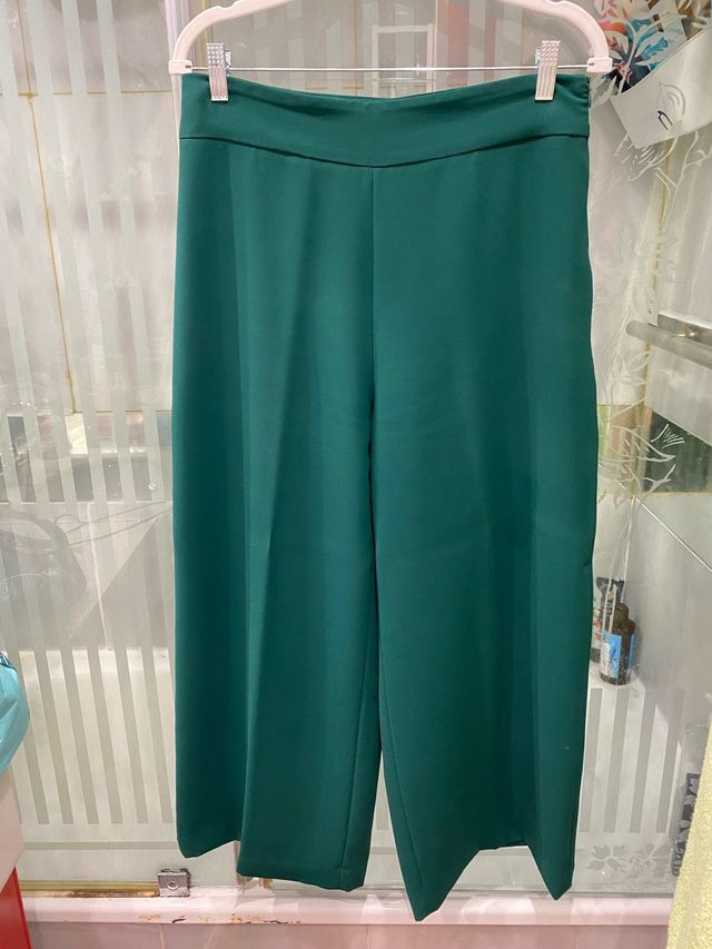 Pantalón palazzo Zara verde talla L