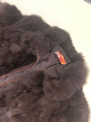 Chaqueta de piel marrón