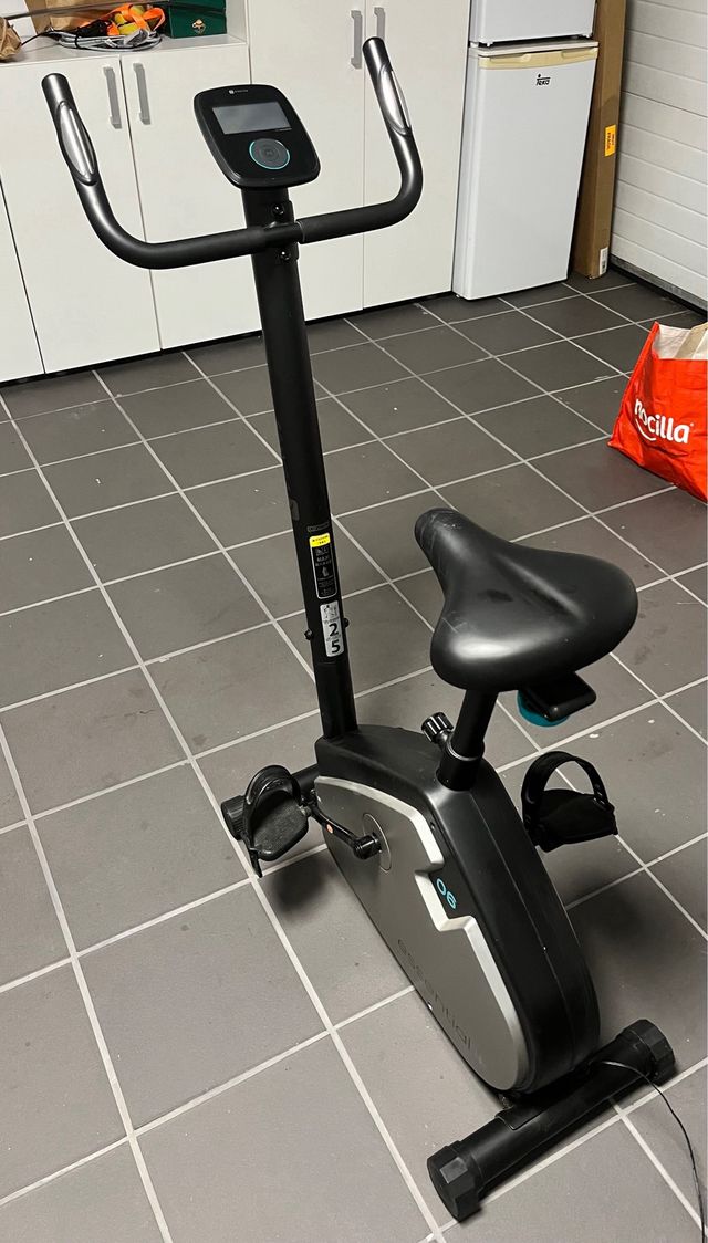 Bicicleta Estática Domyos Essential 06