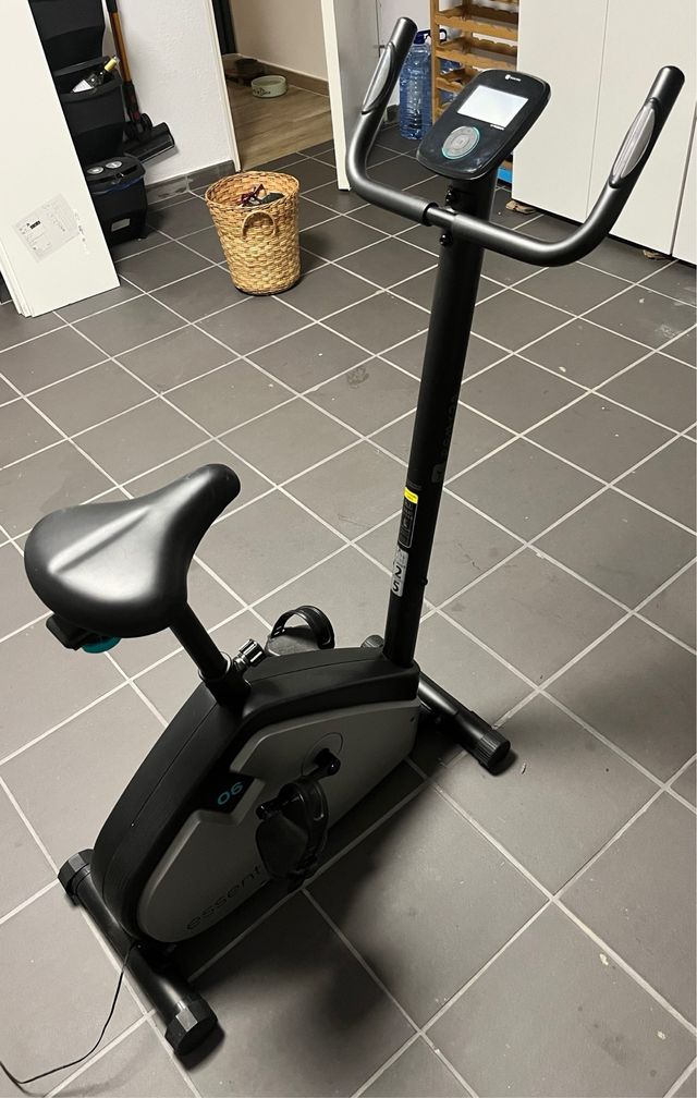 Bicicleta Estática Domyos Essential 06
