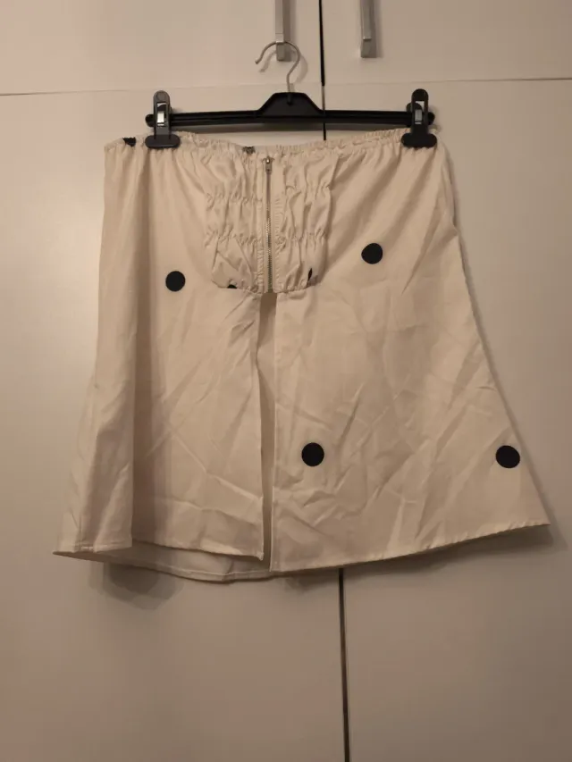 Conjunto de verano beige lunares negros