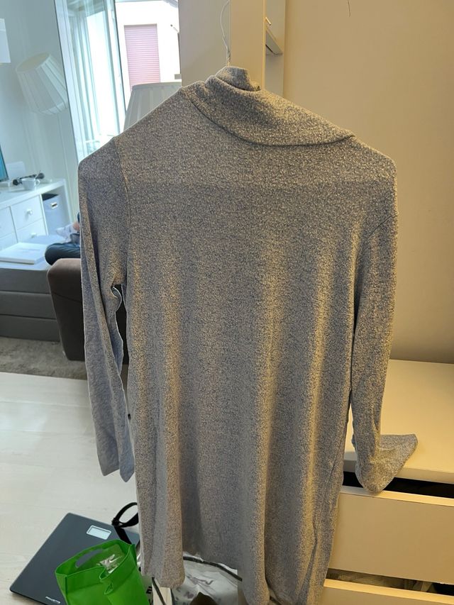 Vestido gris Stradivarius Talla XS