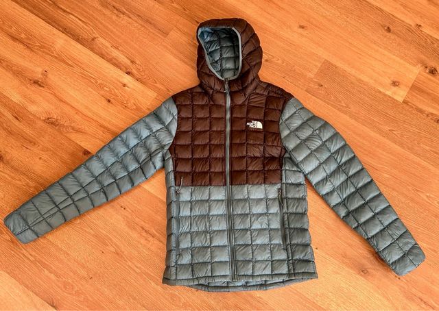 The North Face Plumas con Capucha Talla M