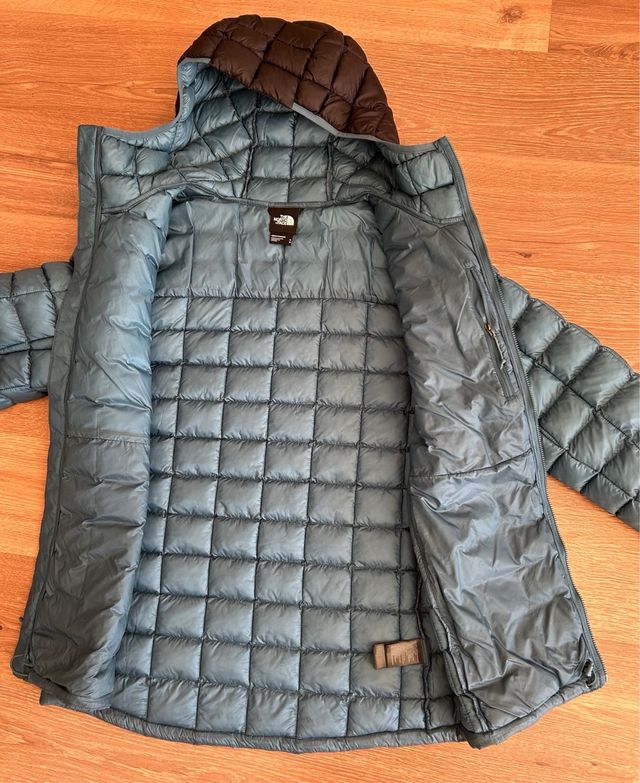 The North Face Plumas con Capucha Talla M
