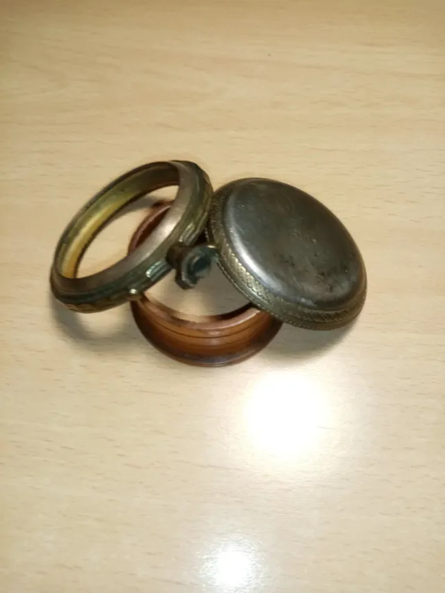 Caja de reloj de bolsillo