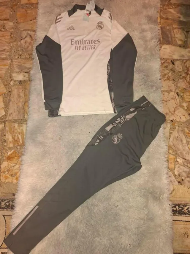 Conjunto Real Madrid sin estrenar