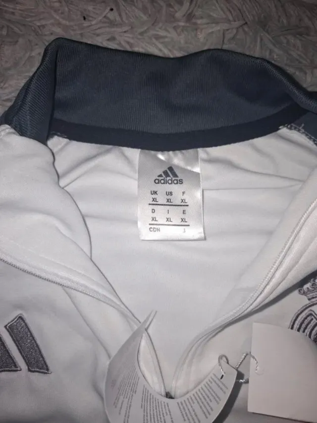 Conjunto Real Madrid sin estrenar