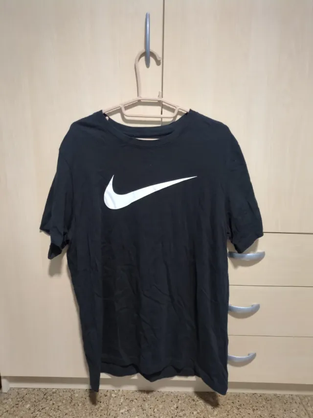 Camiseta Nike Talla L Negra