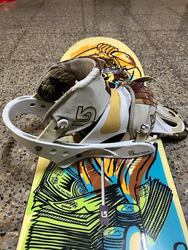Tabla Snow Burton con Fijaciones