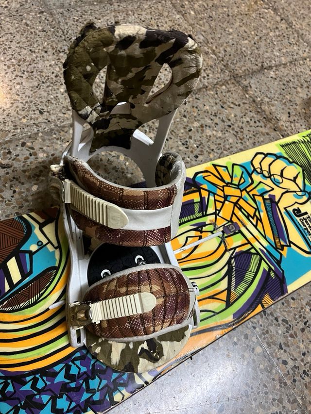 Tabla Snow Burton con Fijaciones