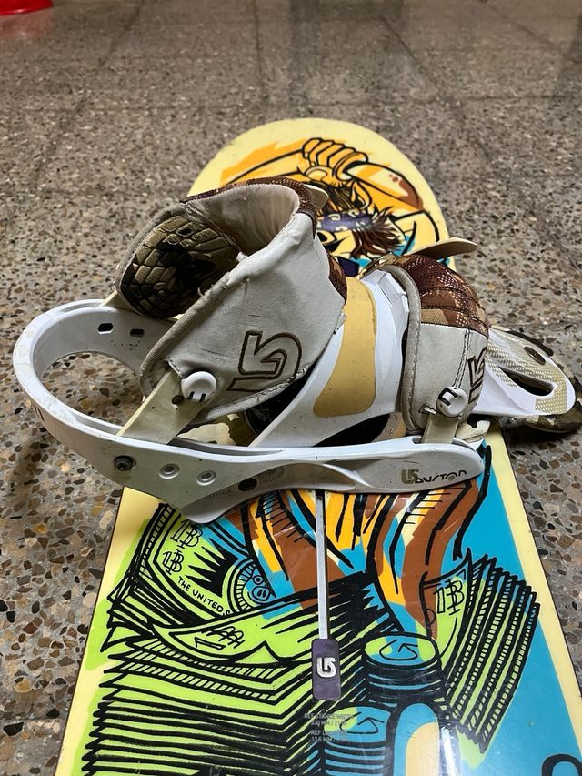 Tabla Snow Burton con Fijaciones