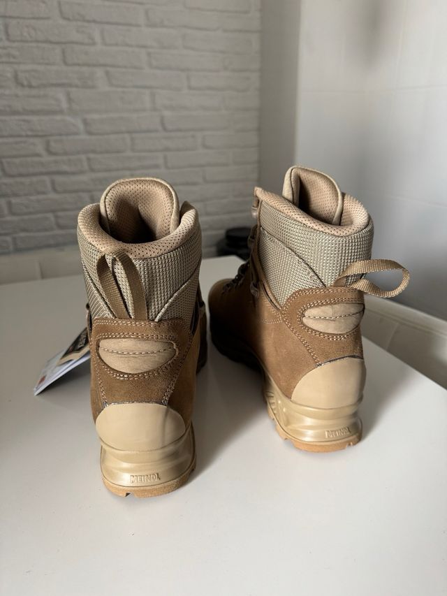 44 Botas Meindl Desert áridas militares goretex