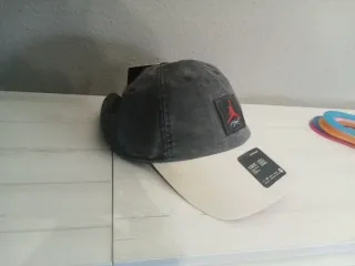Gorra Jordan Heritage86