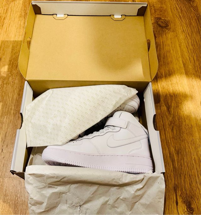 Nike Air Force 1 Mid Blancas Talla 36.5 Blancas