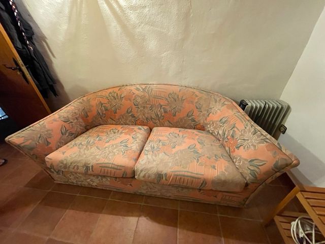 Sofá 2 plazas estampado floral