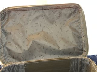 Maleta mediana negra y roja