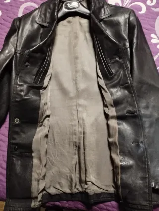 Chaquetón de cuero hombre diseño moderno