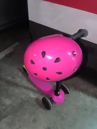 Patinete infantil rosa + casco