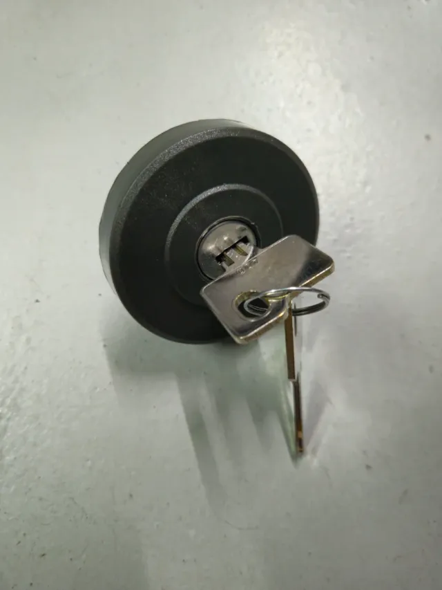 Tapon depósito Vespa con llave