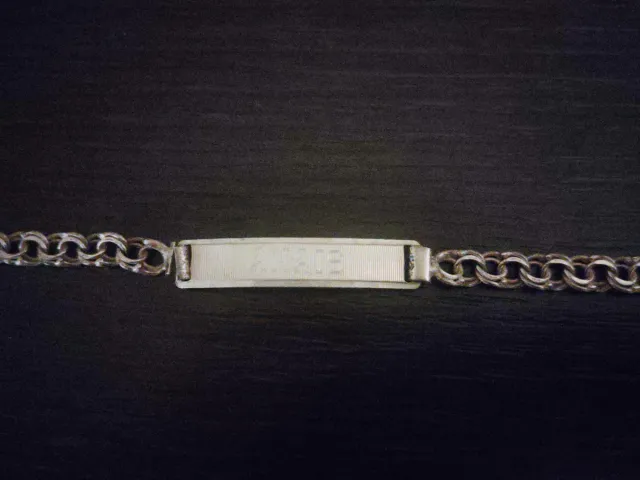 Pulsera de plata con placa