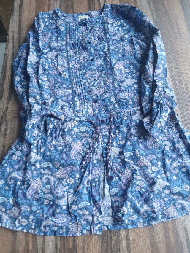 Vestido estampado floral azul y morado