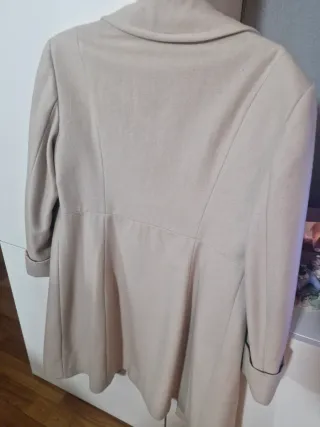 Abrigo Benetton Beige Mujer