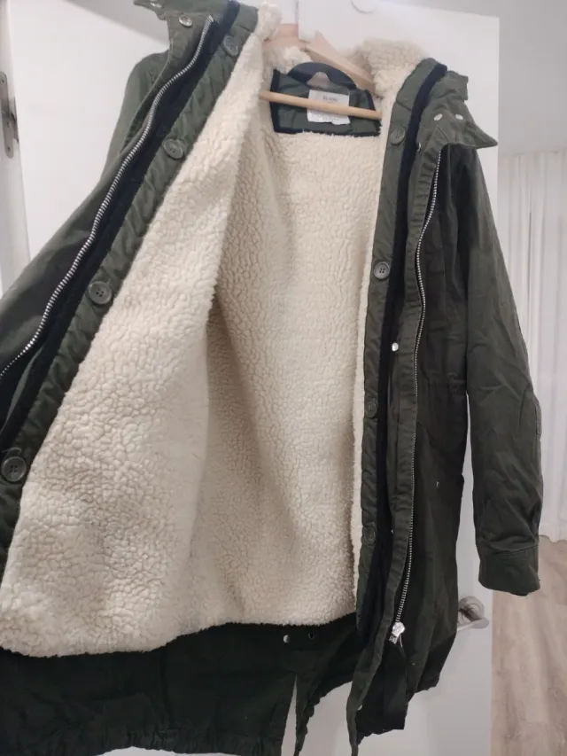 Chaqueta verde con forro sherpa