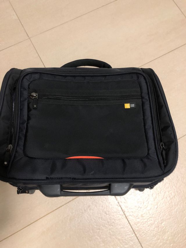 Maletín de viaje Case Logic negro