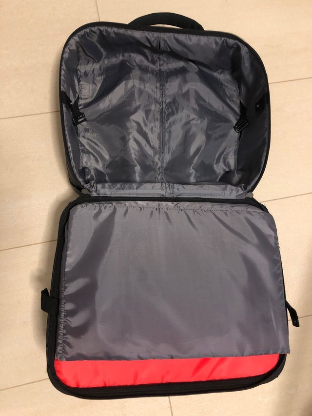 Maletín de viaje Case Logic negro