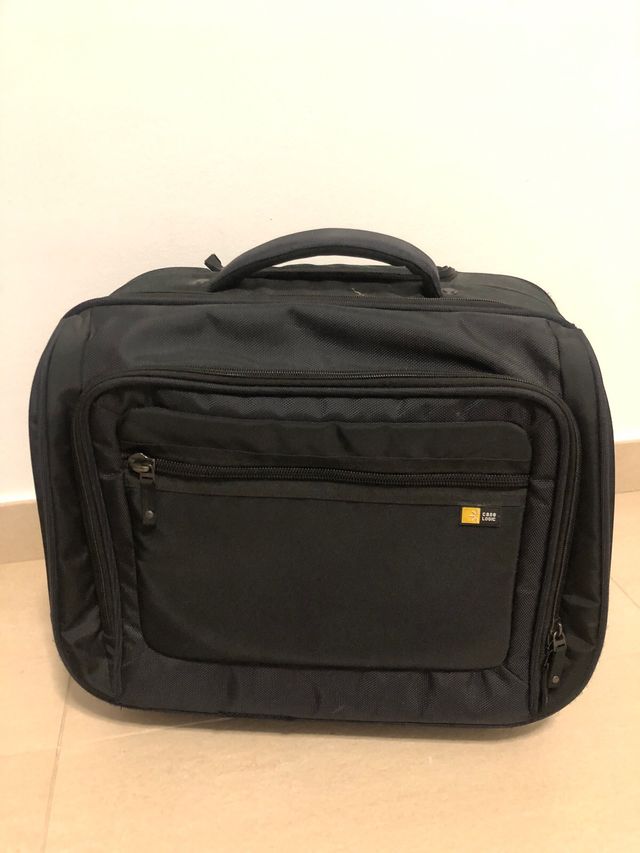 Maletín de viaje Case Logic negro