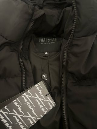 Trapstar Chaquetón Negro, precio negociable