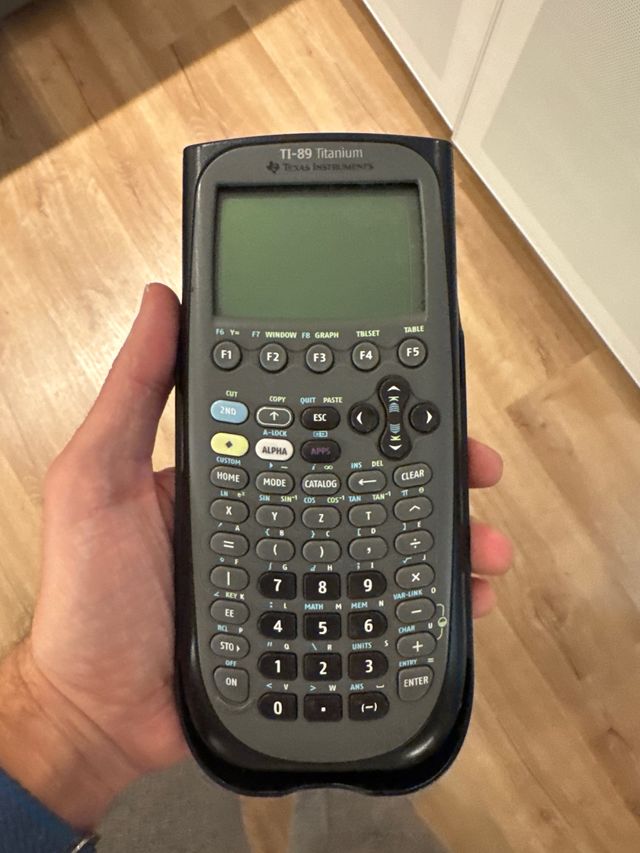 Calculadora Texas Instruments TI-89 Titanium
