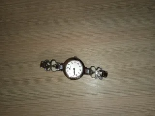 Reloj Lotus niña mariposa plata y blanco