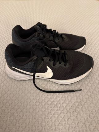 Botines Nike talla 36 negro