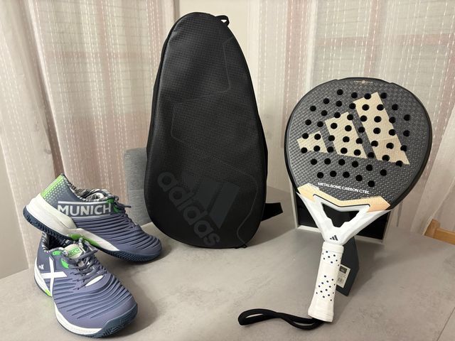 Pack pádel: zapatillas, pala y bolsa