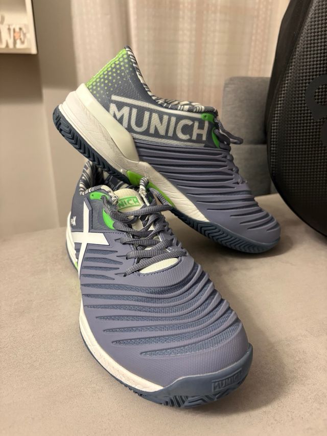 Pack pádel: zapatillas, pala y bolsa