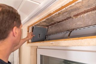 Schellenberg - Aislamiento caja persiana