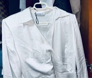 Vestido Stradivarius blanco manga larga