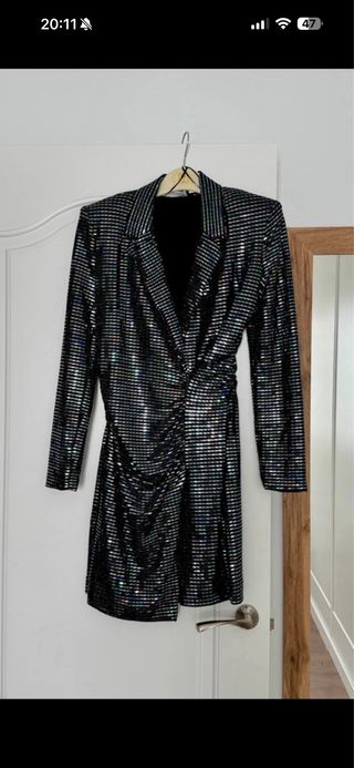 Vestido lentejuelas Zara manga larga