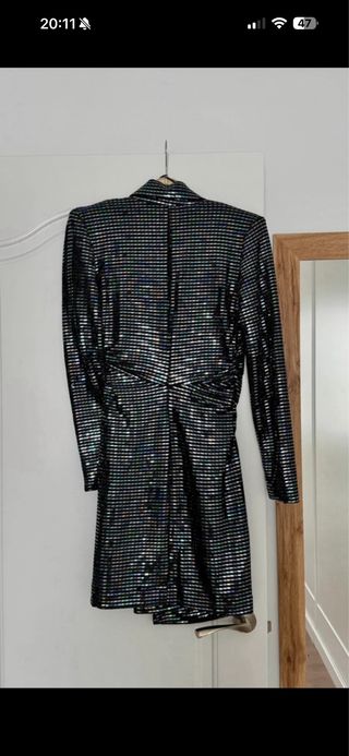 Vestido lentejuelas Zara manga larga