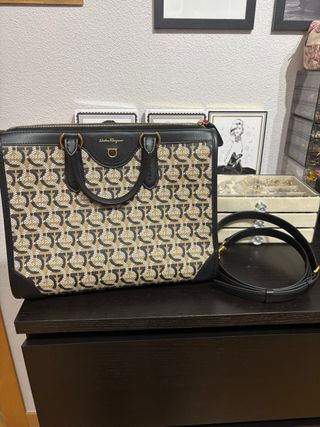 Bolso Salvatore Ferragamo Beige y Negro