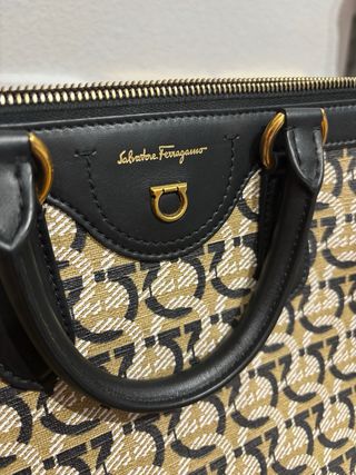 Bolso Salvatore Ferragamo Beige y Negro
