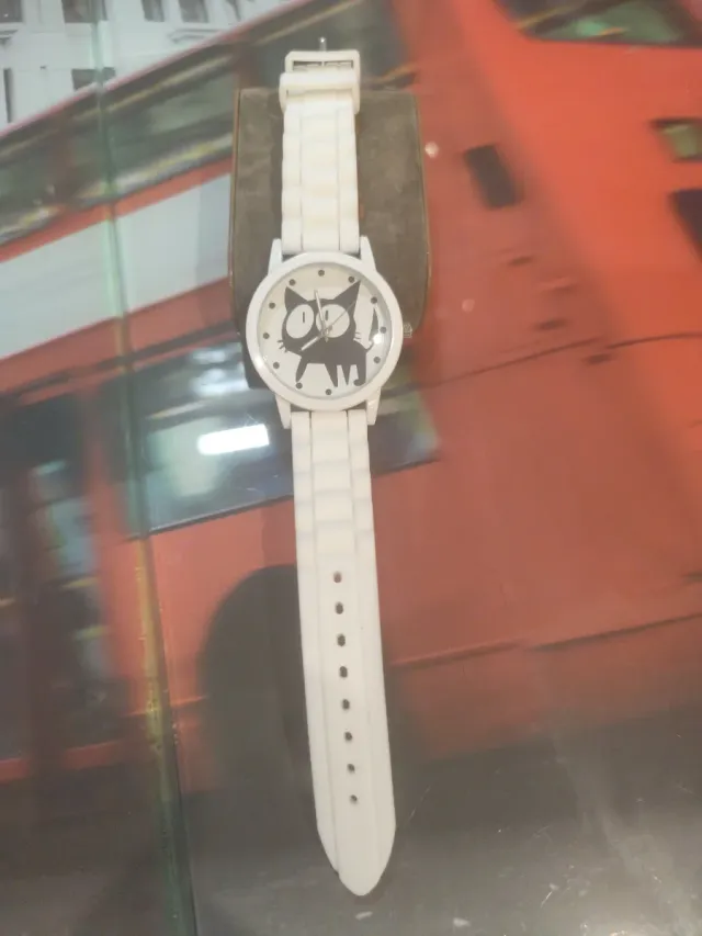 Reloj Esfera Gato Negro