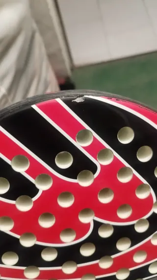 Pala de pádel Bullpadel 38