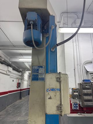 Elevador de coches para taller OMCN