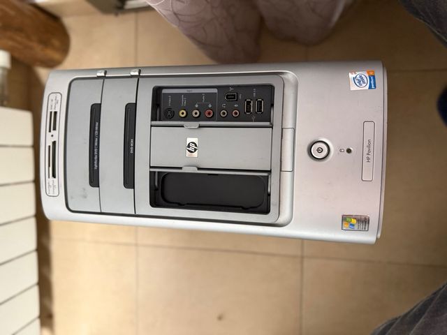 Torre HP Pavilion Gris/Plata