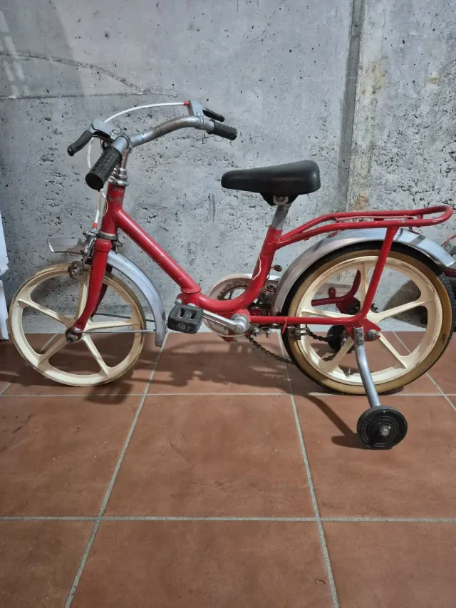 Bicicleta Clásica Roja