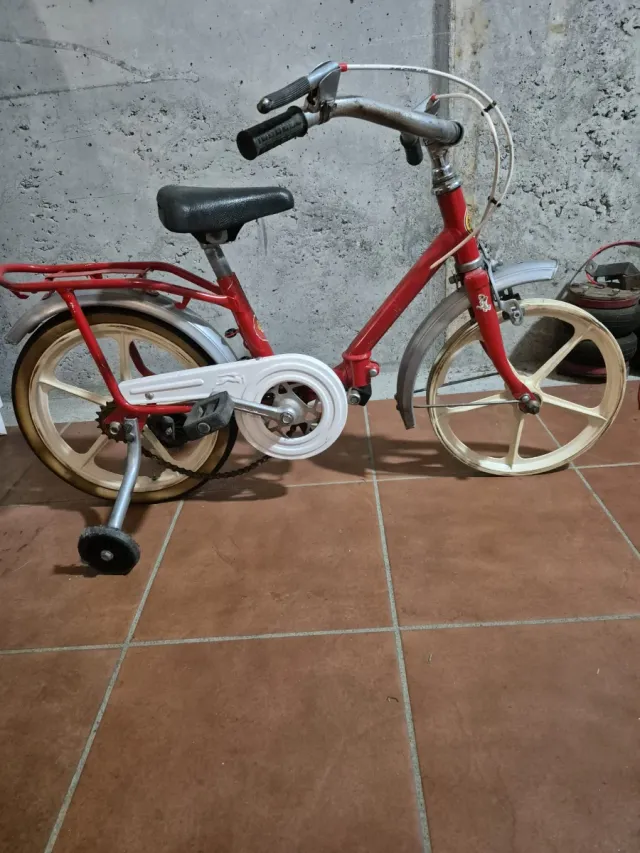Bicicleta Clásica Roja
