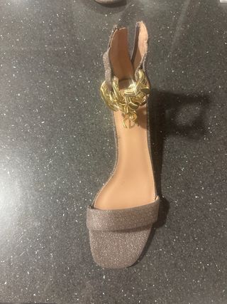 Sandalias Exé doradas y plateadas talla 40