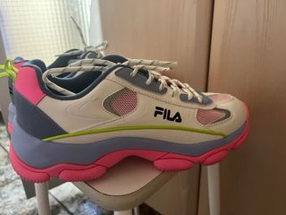 Zapatillas Fila Strada Lucid Nuevas